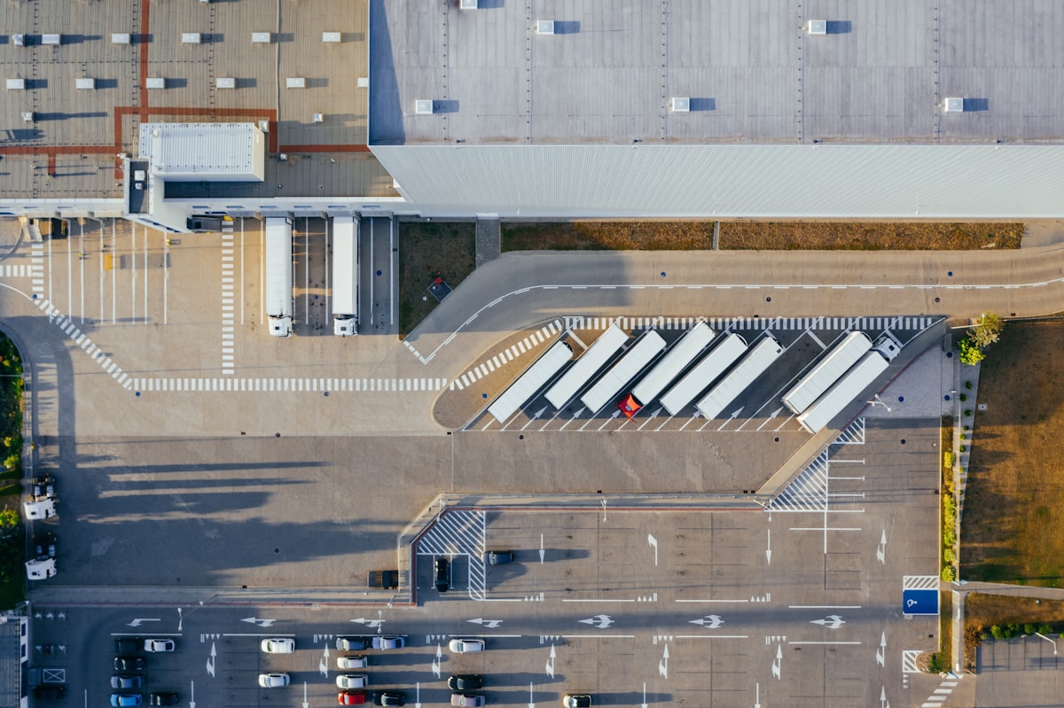 Vía Daule Warehouses